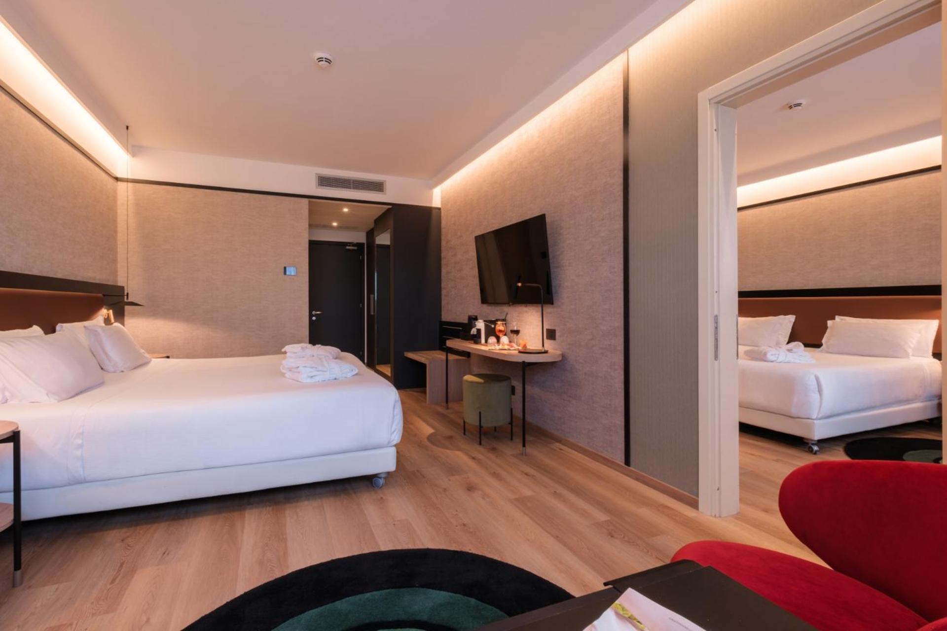 Family Connecting Room Extra Bed